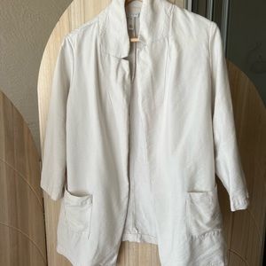 Vici | White Blazer